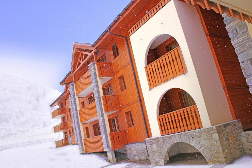Residence Les Balcons De Val Cenis Le Haut Lanslevillard Exterior photo